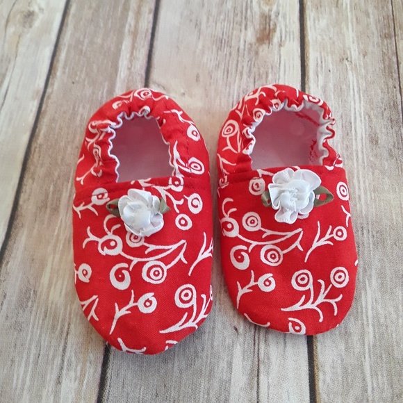 Handmade Boutique girls baby shoes size 3 / 6 mos. - Picture 2 of 2